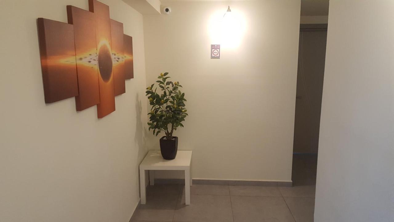 Sur La Mer Hotel Ashdod Exterior photo